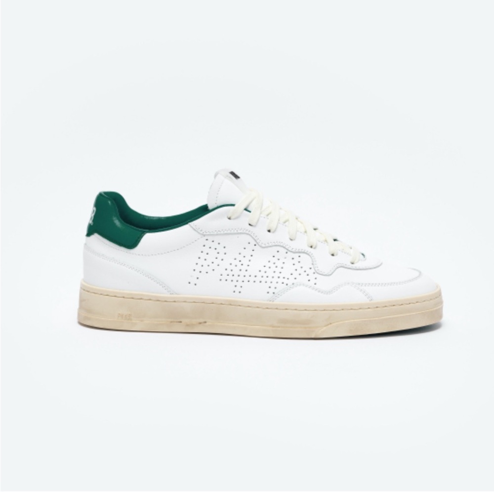 P448 - Women BALI WHITE WOOD WHITE AND GREEN SNEAKERS
Gently used size 38 US 8